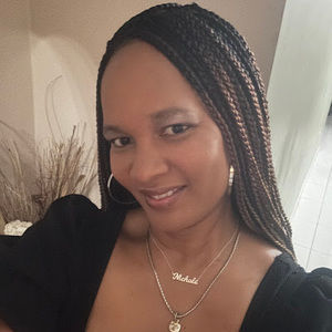 Meet your Posher, Nichole